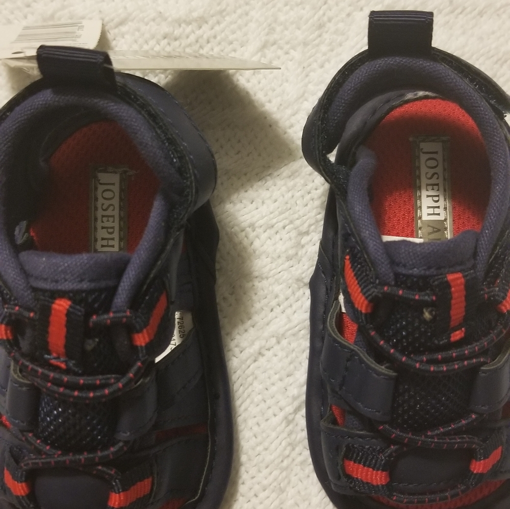Sandals - Picture 3 of 3